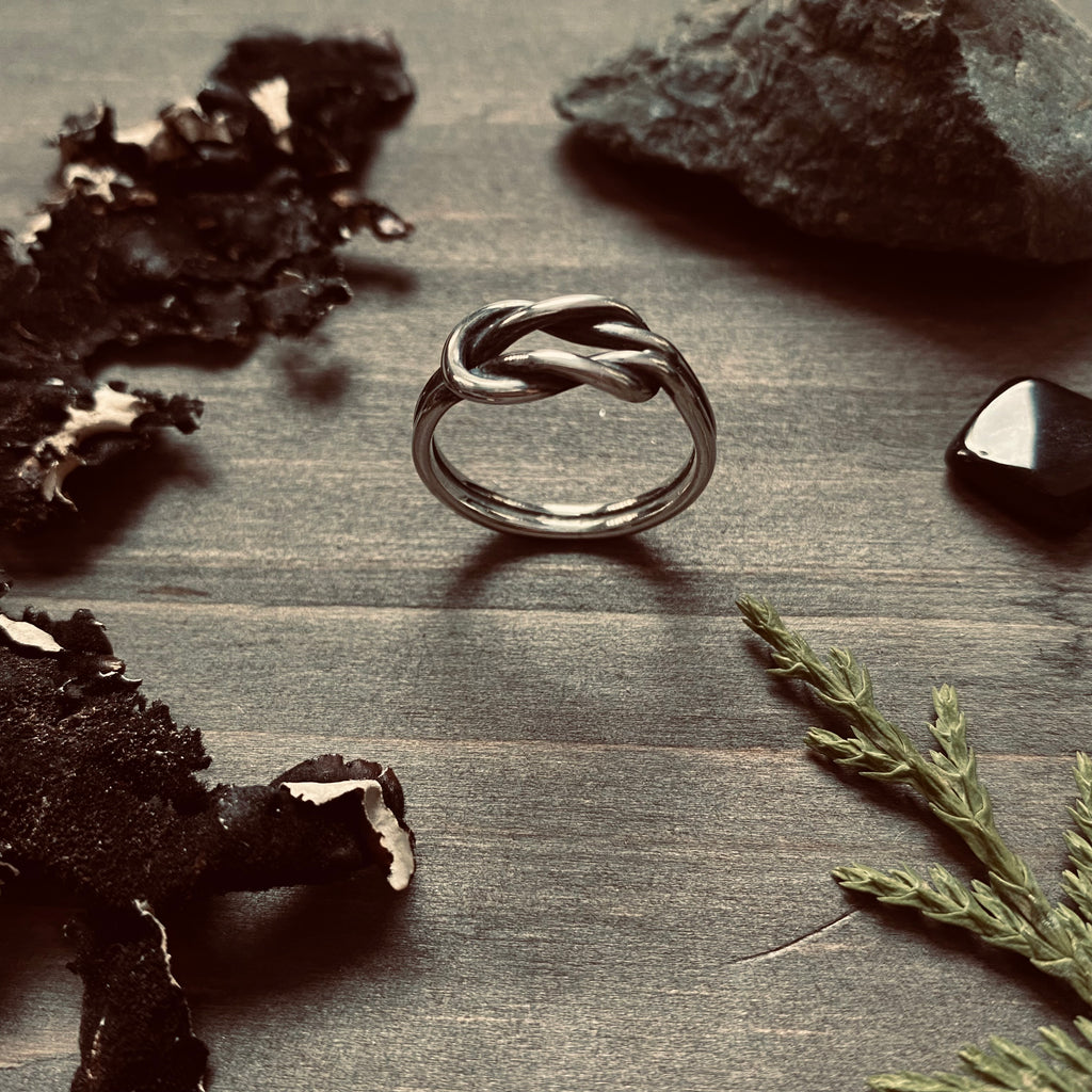Hercules knot ring sale