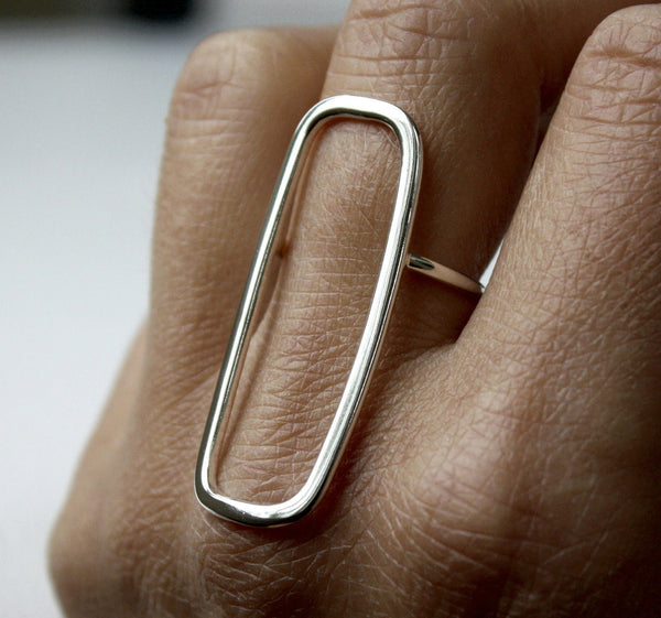 long rectangle ring 925 silver on model